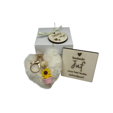 Cadeaudoosje pompom - beige