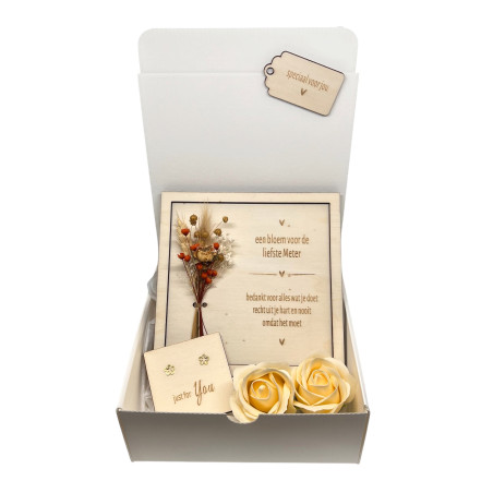 copy of Geschenkbox liefste meter - hartje- paars