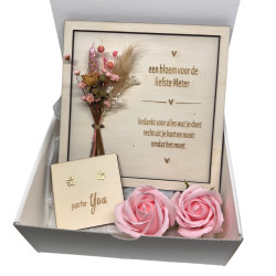 copy of Geschenkbox liefste meter - hartje- paars