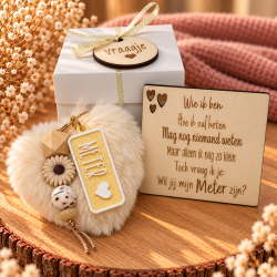 Cadeaudoosje pompom beige