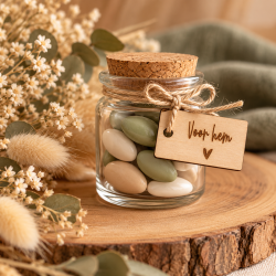 Naamlabel hout voor hem