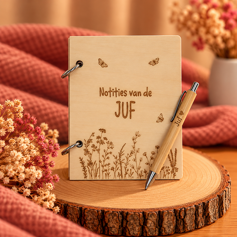 Notitieboekje en pen juf