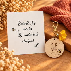 Sleutelhanger en kaartje liefste Juf Bijzonder