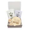 Geschenkbox kraamcadeau zebra halo wereld met bewaardoosje en handdoek.